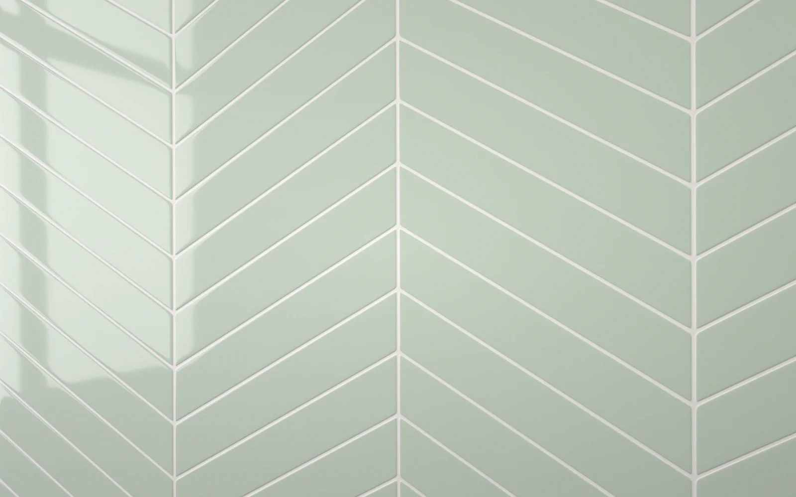 Chevron Glass Green (345mm x 75mm)